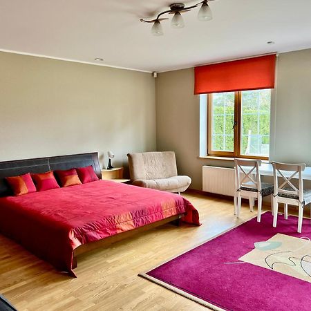 Skujas Hotel Саулкрасти Екстериор снимка